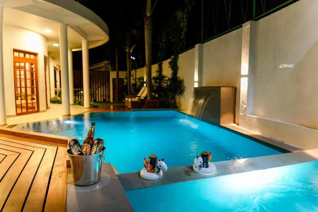 Coco Villa Kandy City